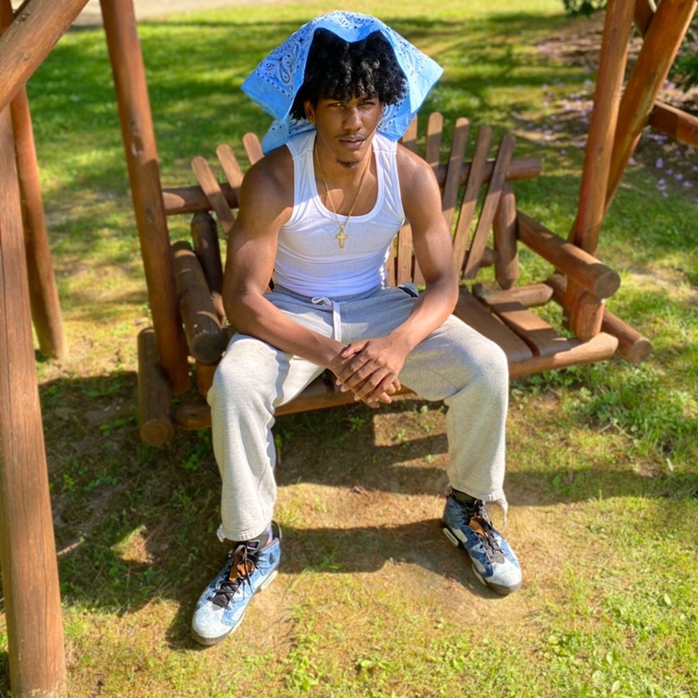 Meet your Posher, Hesali